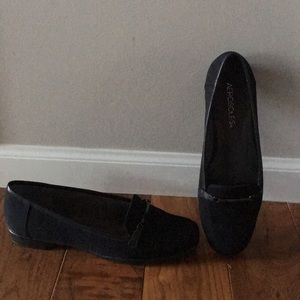 Size 6 Brand new black flat